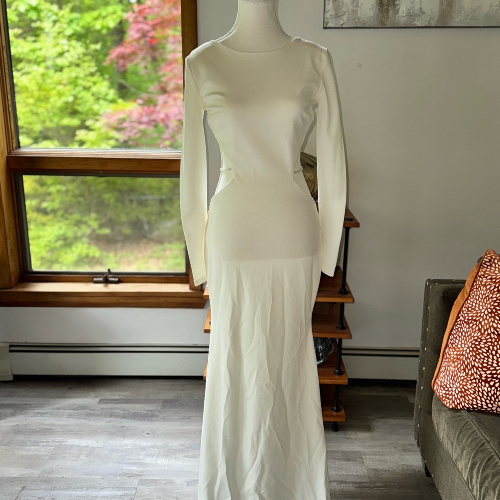 Windsor Elegant White Long Sleeve Cut Out Dress